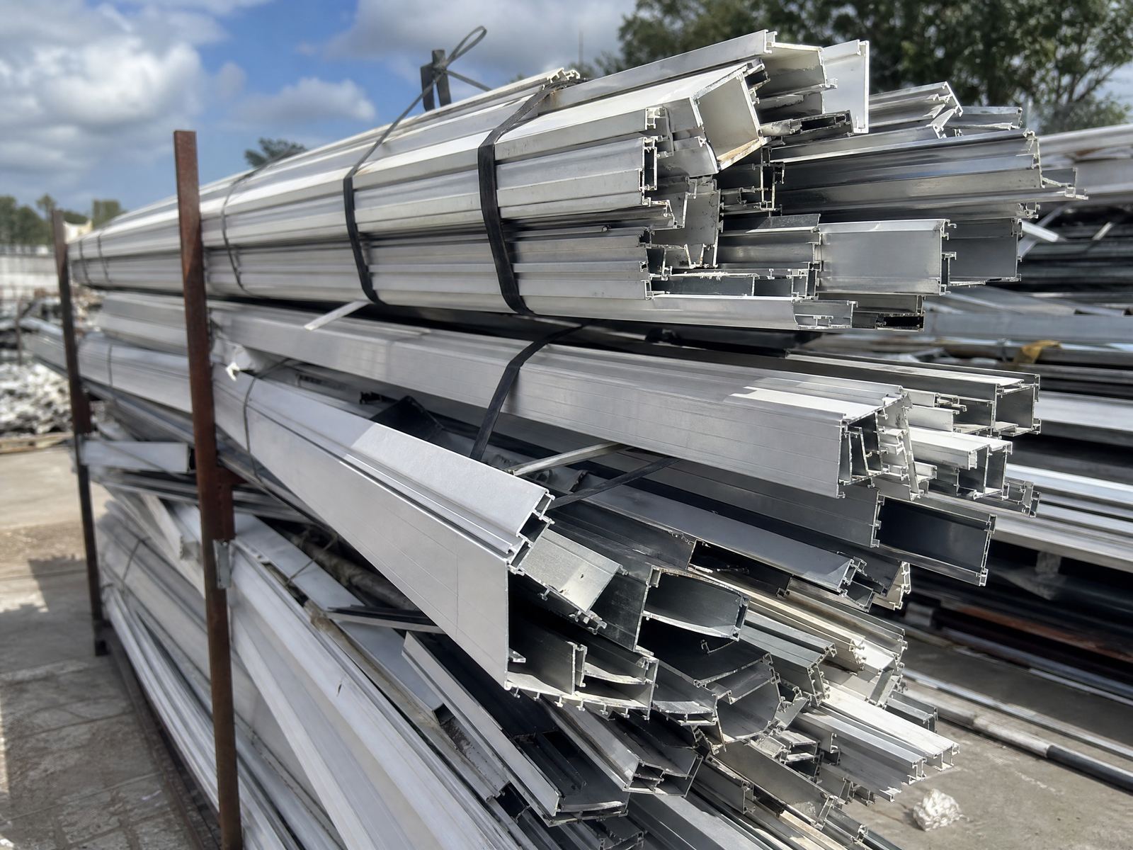 Bundled 6063 aluminum extrusion window and door frame scrap